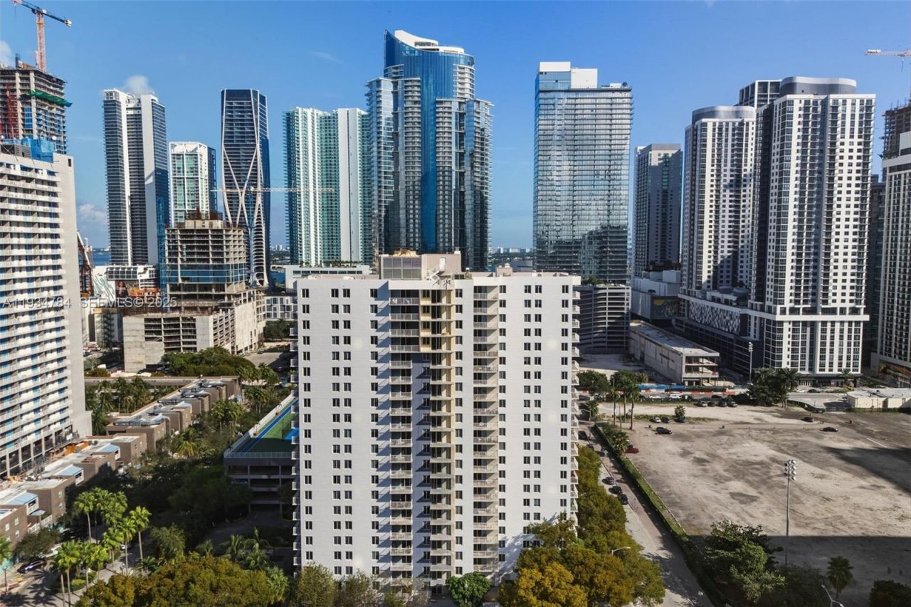 850 N Miami Ave, Unit W-806, Miami, FL 33136 Photo