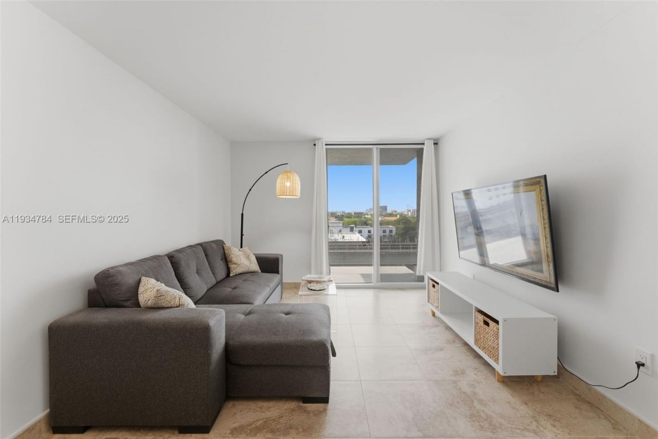 850 N Miami Ave, Unit W-806, Miami, FL 33136 Photo