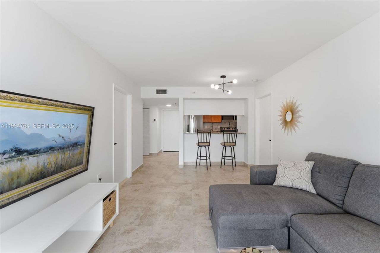 850 N Miami Ave, Unit W-806, Miami, FL 33136 Photo