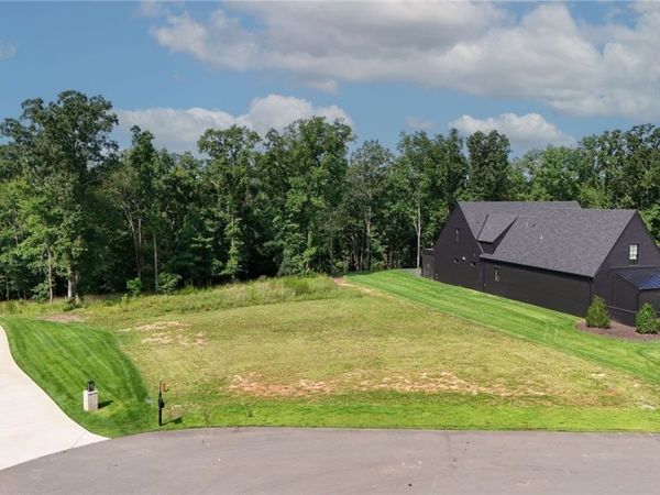 13928 Water Color Pointe, Northport, AL 35475