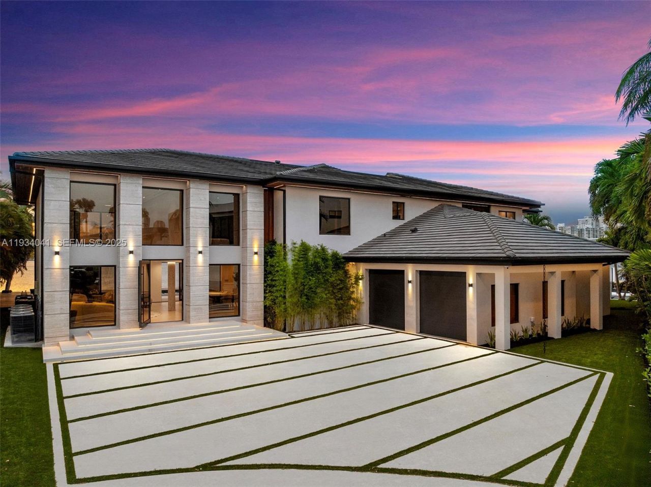 3209 NE 169th St, North Miami Beach, FL 33160 Photo