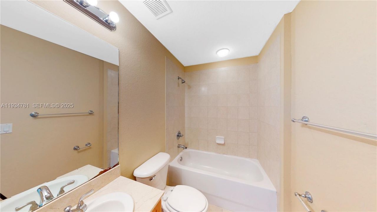 8999 NW 107th Ct, Unit 102-1, Doral, FL 33178 Photo