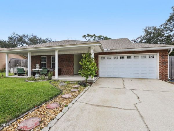5179 TRAILING OAKS Court, Jacksonville, FL 32258