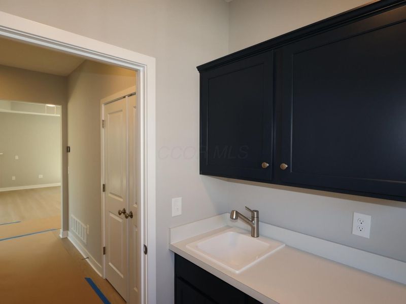 6954 Corsican Loop N, Hilliard, OH 43026 Photo 8