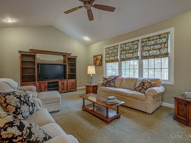 1850 S Weaver Road, Morgan Twp, OH 45053 Photo 3