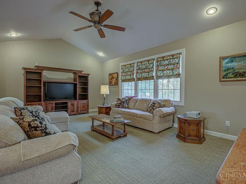 1850 S Weaver Road, Morgan Twp, OH 45053 Photo 7