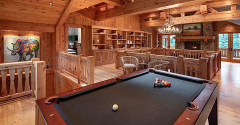 8458 Valhalla Drive, Truckee, CA 96161 Photo