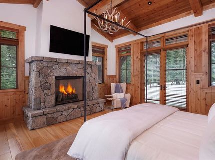 8458 Valhalla Drive, Truckee, CA 96161 Photo