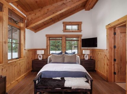 8458 Valhalla Drive, Truckee, CA 96161 Photo