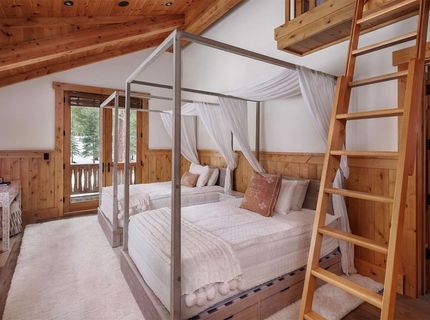 8458 Valhalla Drive, Truckee, CA 96161 Photo