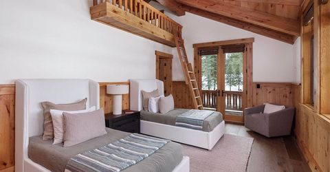8458 Valhalla Drive, Truckee, CA 96161 Photo
