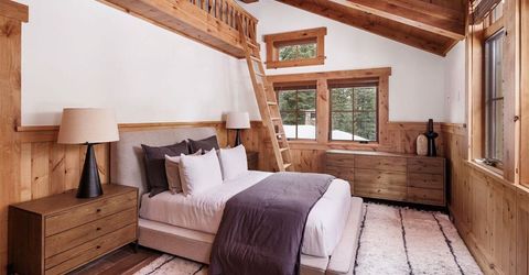 8458 Valhalla Drive, Truckee, CA 96161 Photo