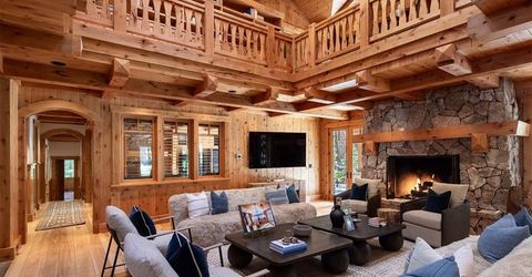 8458 Valhalla Drive, Truckee, CA 96161 Photo