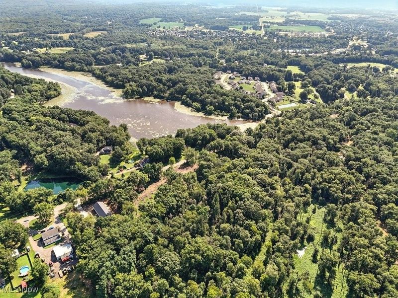 8113 Erie Avenue, Canal Fulton, OH 44614 Photo 2