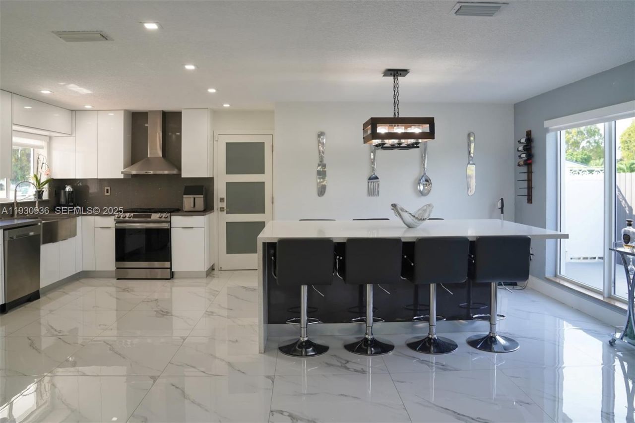 14111 SW 75th St, Miami, FL 33183 Photo