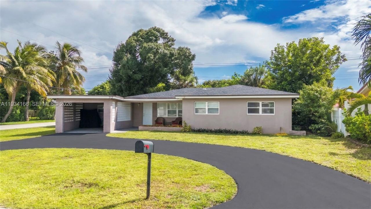 312 NW 35th St., Oakland Park, FL 33309 Main Photo