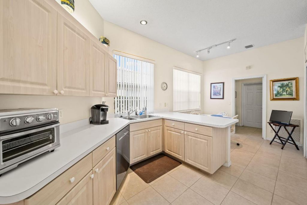 2501 Country Golf Drive, Wellington, FL 33414 Photo