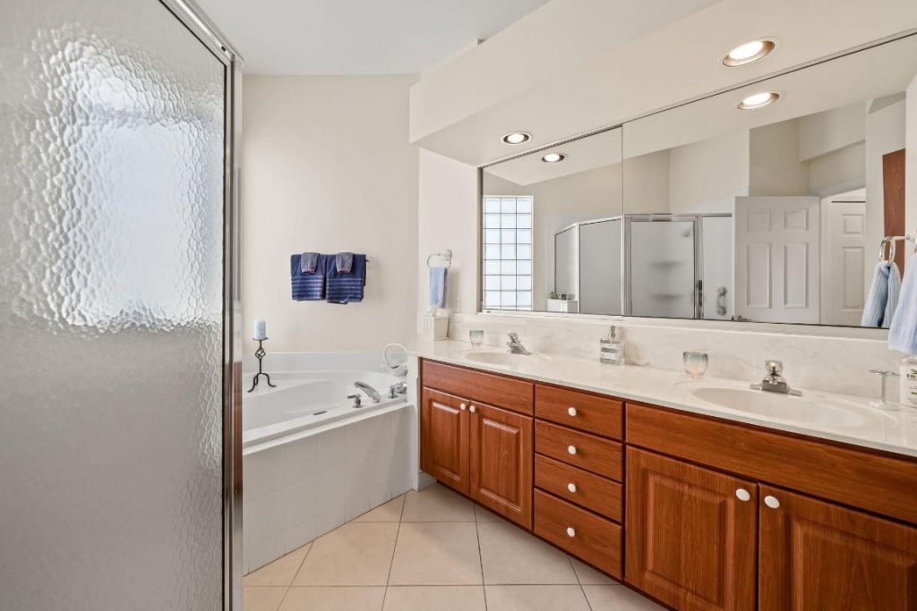 2501 Country Golf Drive, Wellington, FL 33414 Photo