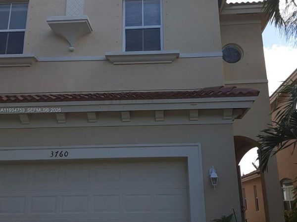 3760 NE 9th Ct, Homestead, FL 33033