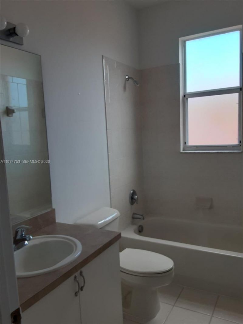 3760 NE 9th Ct, Homestead, FL 33033 Photo