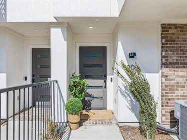 13900 Noel Road, Unit 203, Dallas, TX 75240