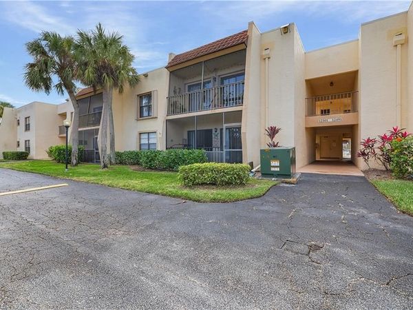 12501 McGregor BLVD, Unit 8, FORT MYERS, FL 33919