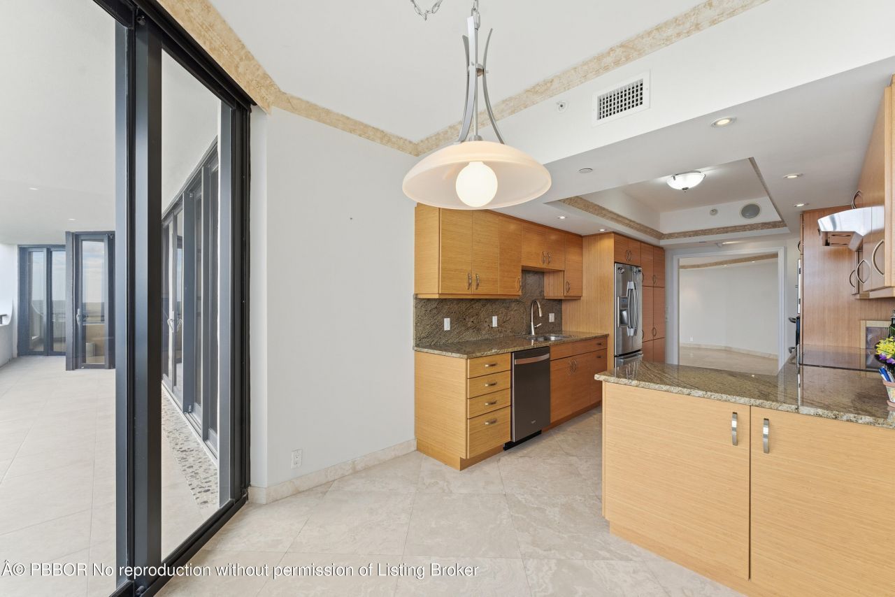 3100 S Ocean Boulevard, Unit 403S, Palm Beach, FL 33480 Photo