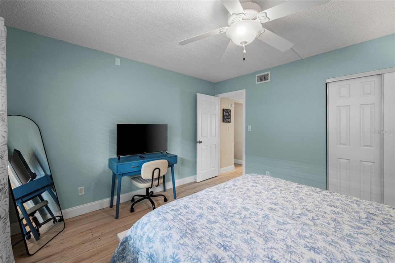 117 7th Street N, Unit 23, Bradenton Beach, FL 34217 Photo