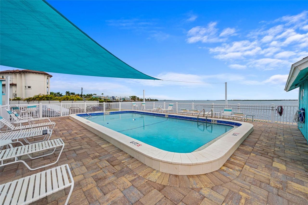 117 7th Street N, Unit 23, Bradenton Beach, FL 34217 Photo