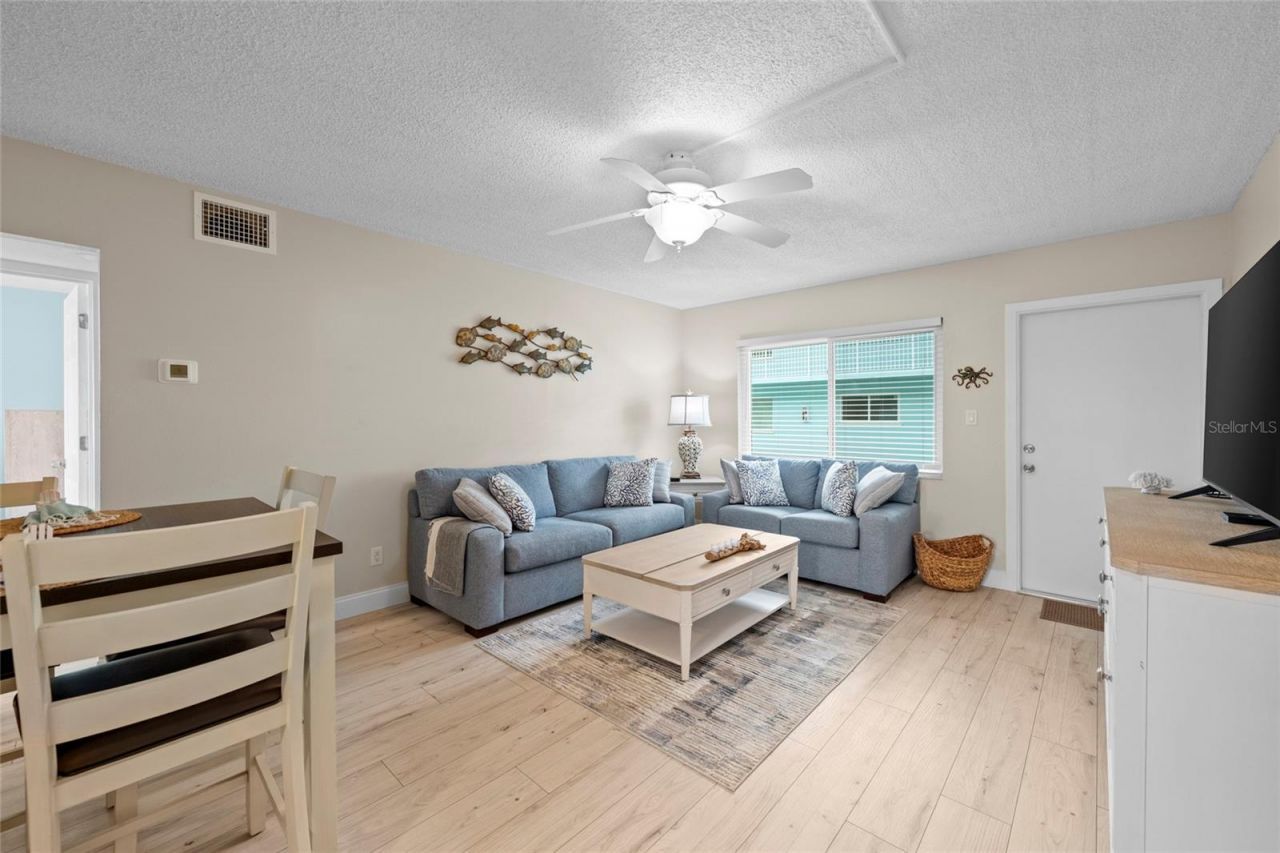 117 7th Street N, Unit 23, Bradenton Beach, FL 34217 Photo