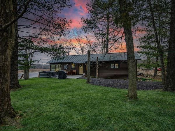 N3789 Tipperary Road, Poynette, WI 53955