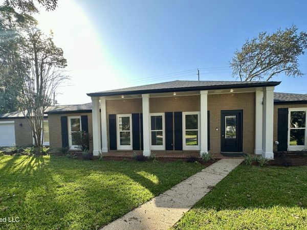 305 W Westview Drive, Biloxi, MS 39531