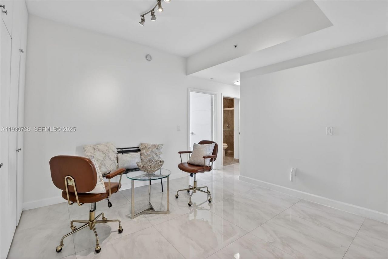 3340 NE 190th St, Unit 1101, Aventura, FL 33180 Photo