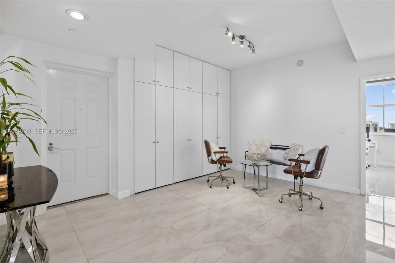 3340 NE 190th St, Unit 1101, Aventura, FL 33180 Photo