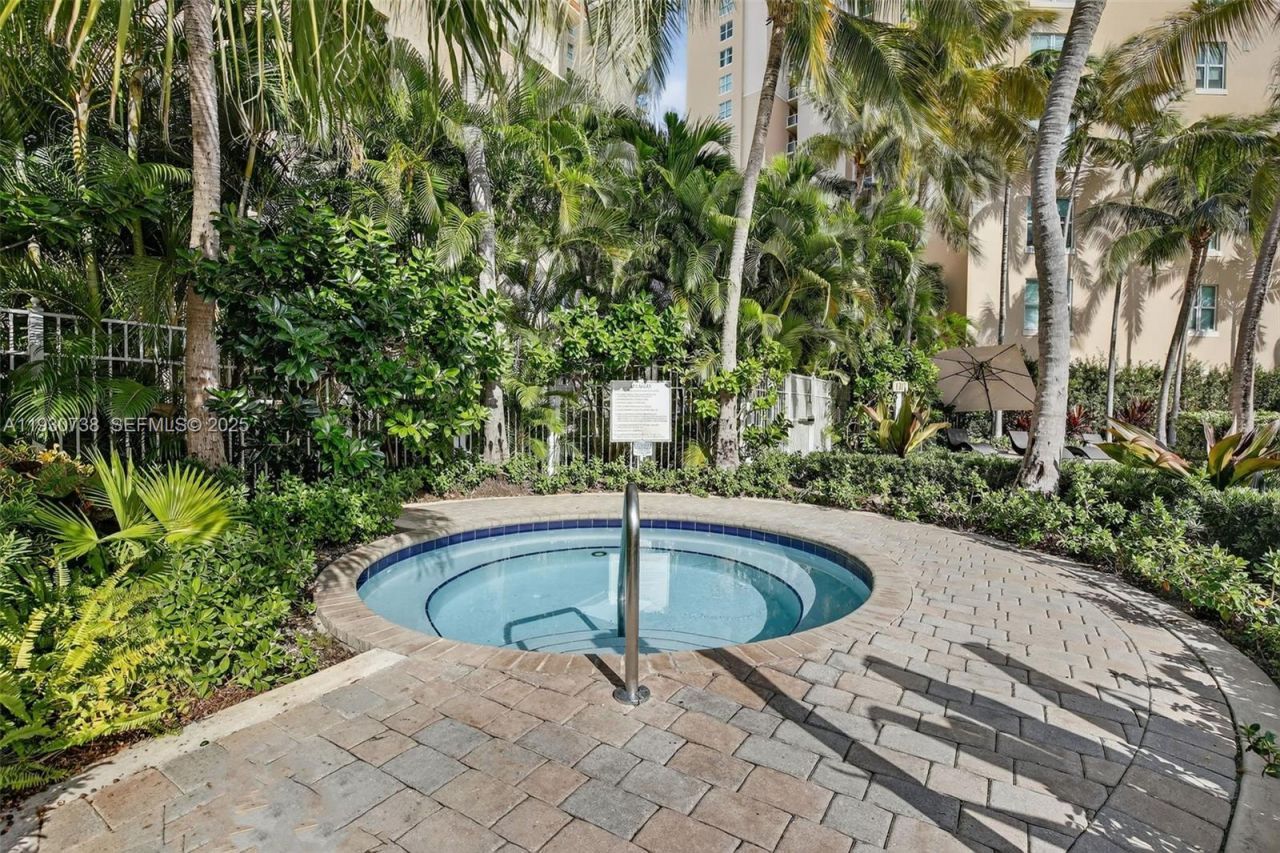 3340 NE 190th St, Unit 1101, Aventura, FL 33180 Photo