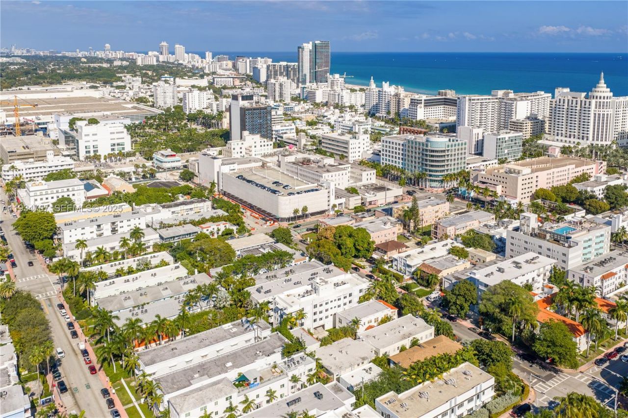 1532 Drexel Ave, Unit 203, Miami Beach, FL 33139 Photo