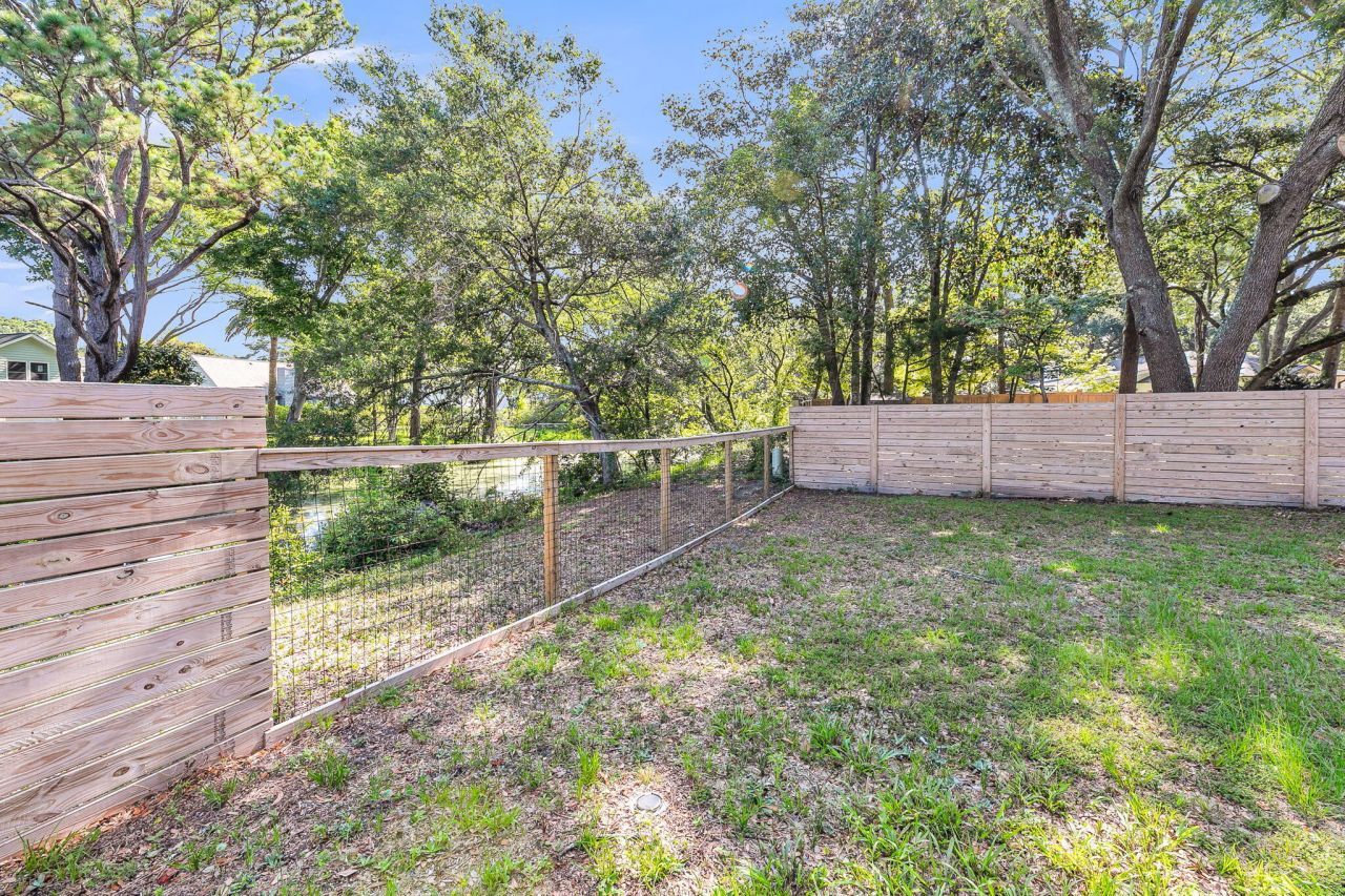 970 Cottingham Drive Photo 12