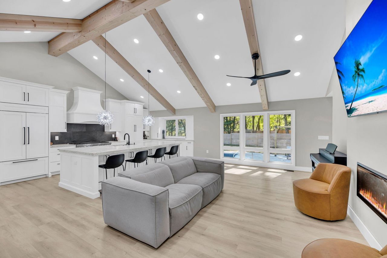 970 Cottingham Drive Photo 15