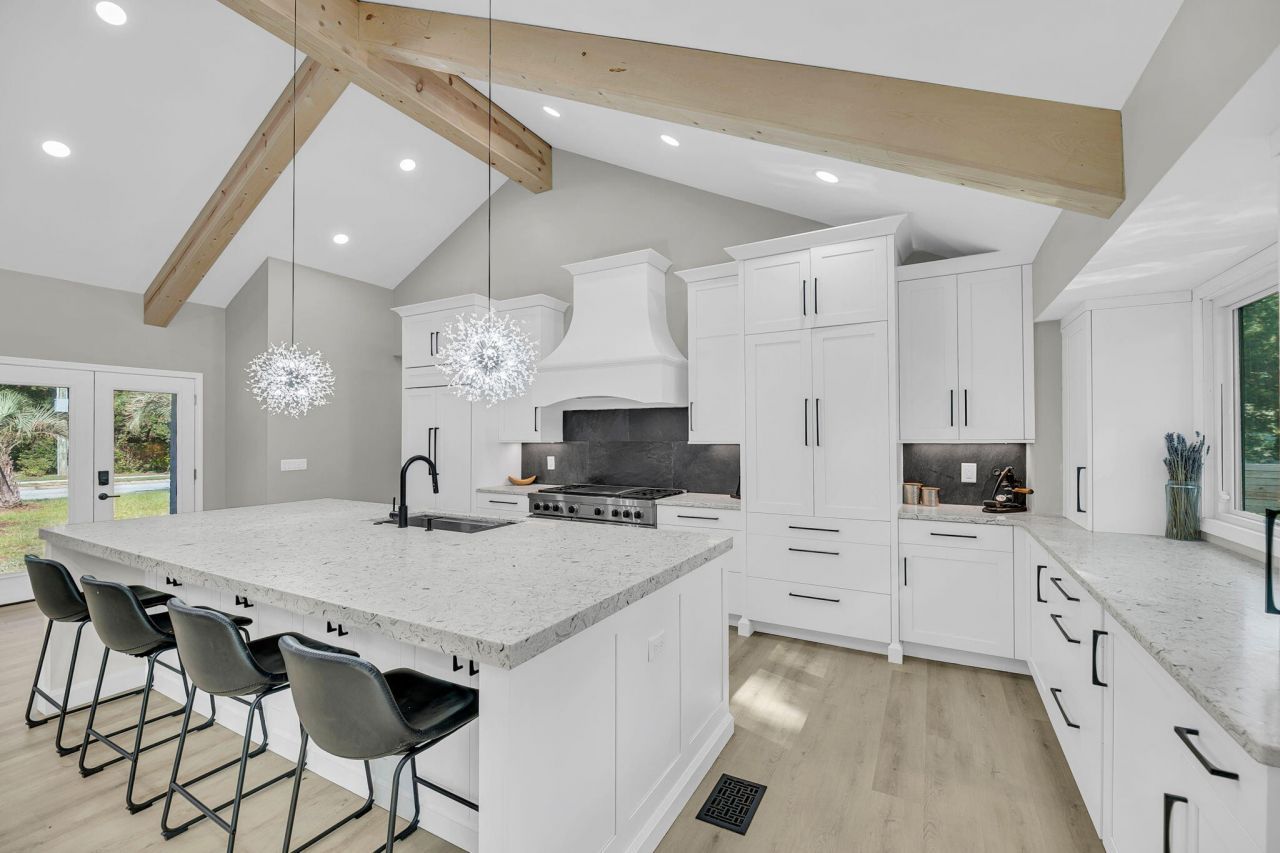 970 Cottingham Drive Photo 19