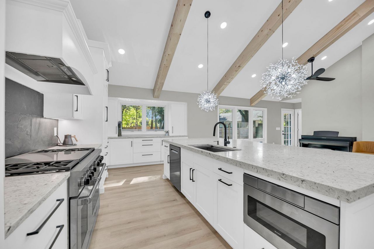 970 Cottingham Drive Photo 22