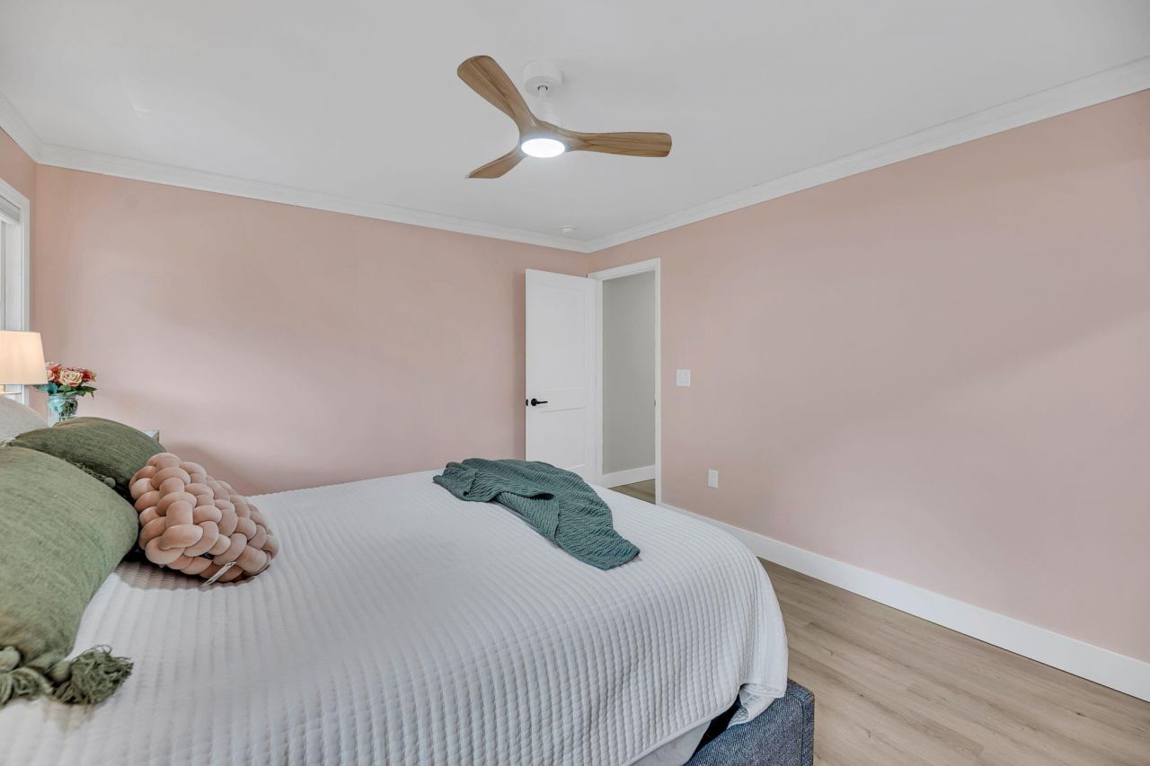 970 Cottingham Drive Photo 26