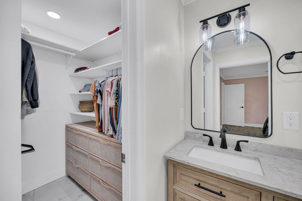 970 Cottingham Drive Photo 28