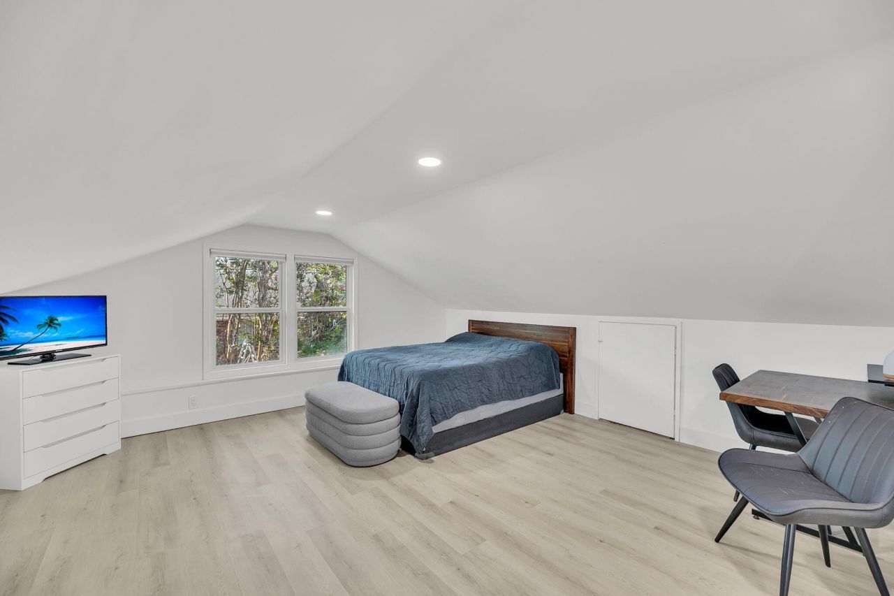 970 Cottingham Drive Photo 31