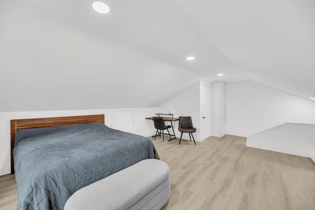 970 Cottingham Drive Photo 32