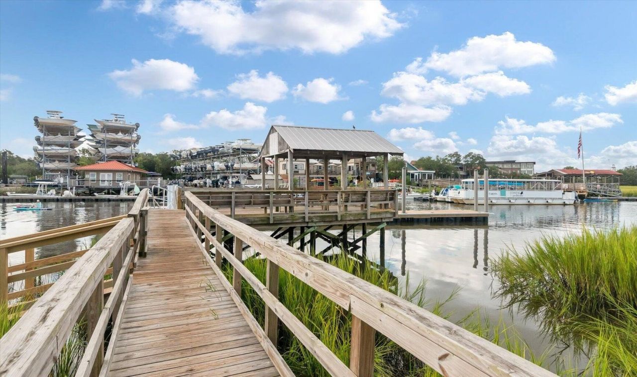 970 Cottingham Drive Photo 39