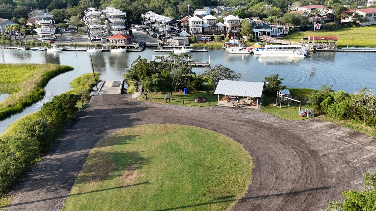 970 Cottingham Drive Photo 53