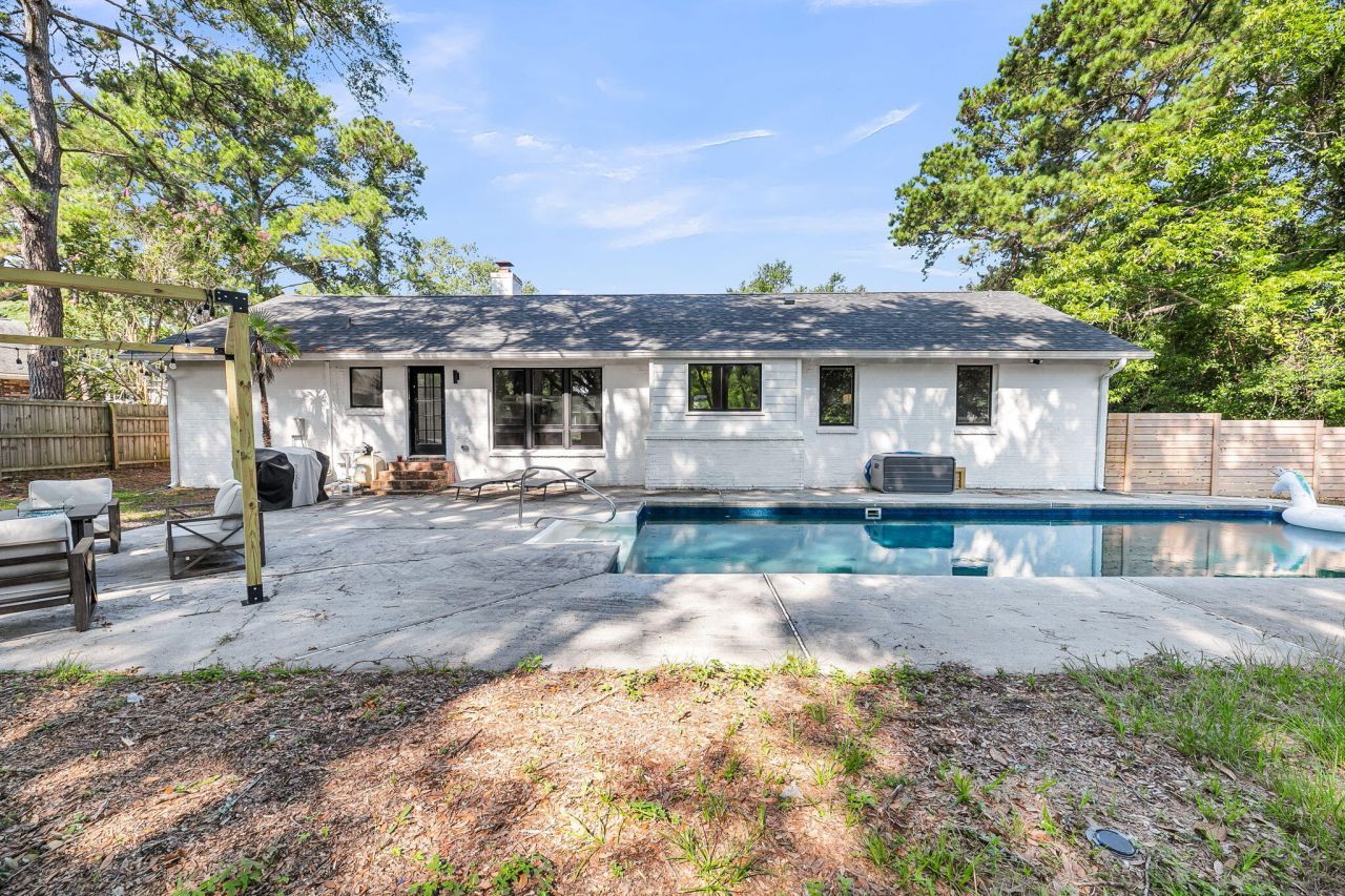 970 Cottingham Drive Photo 6