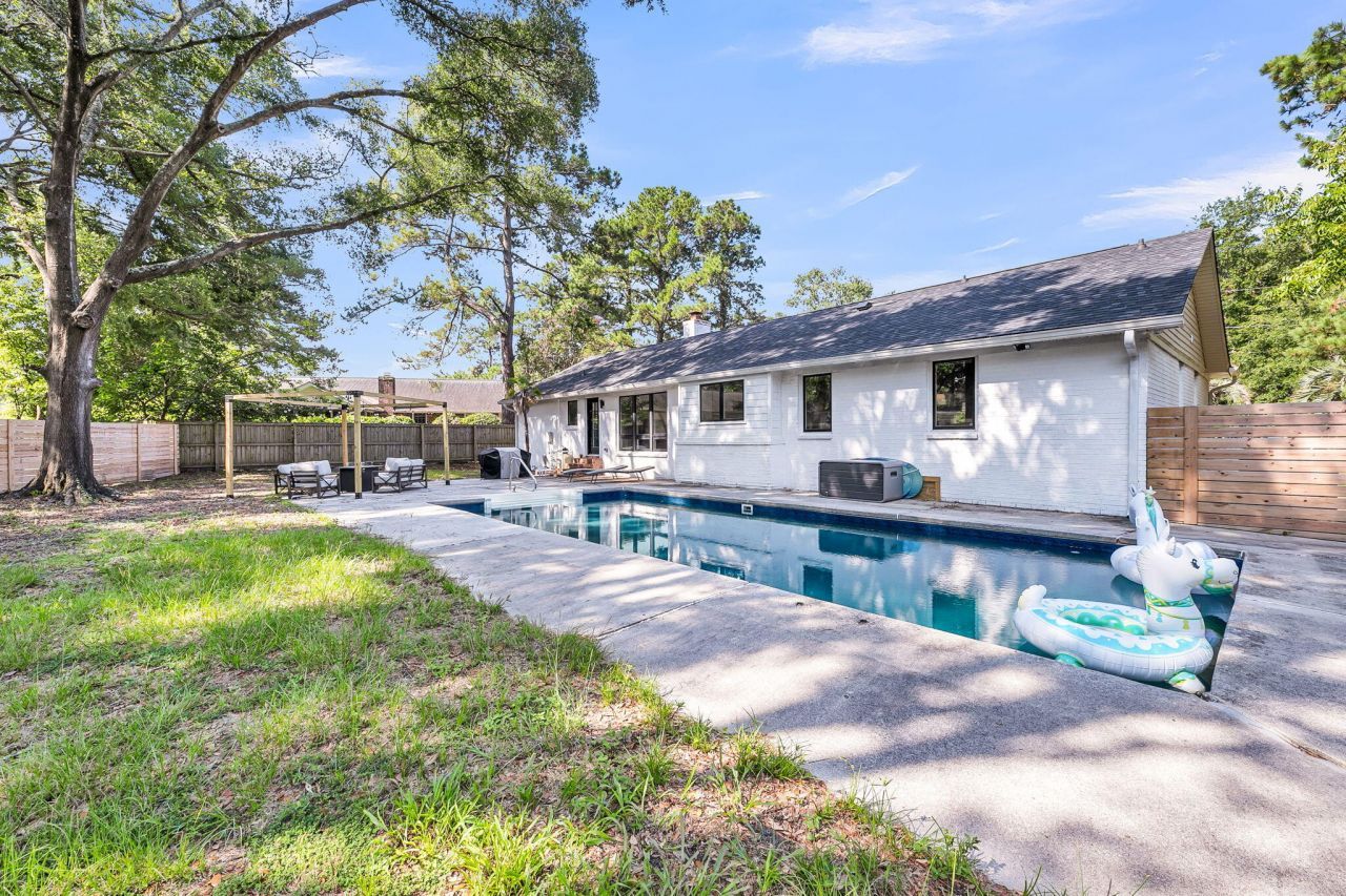 970 Cottingham Drive Photo 7