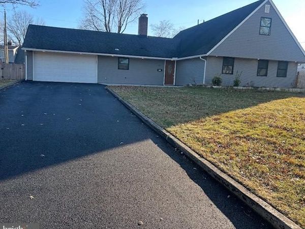 311 SNOWBALL DRIVE, LEVITTOWN, PA 19056