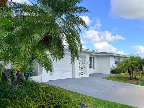 6875 NW 15th St, Margate, FL 33063